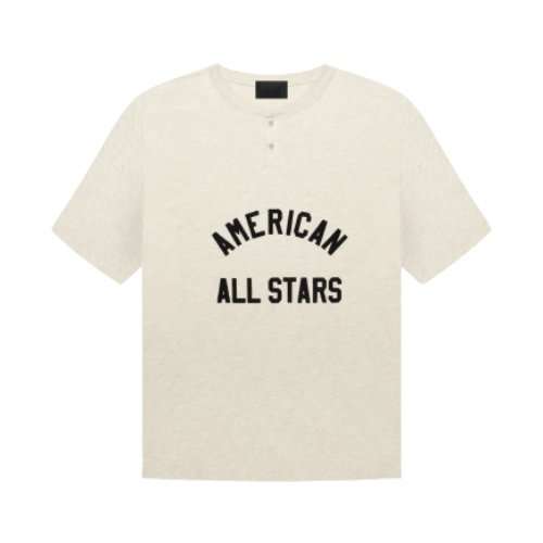 Essential American T-shirt, a classic wardrobe staple with patriotic flair. Perfect for casual comfort and timeless style.